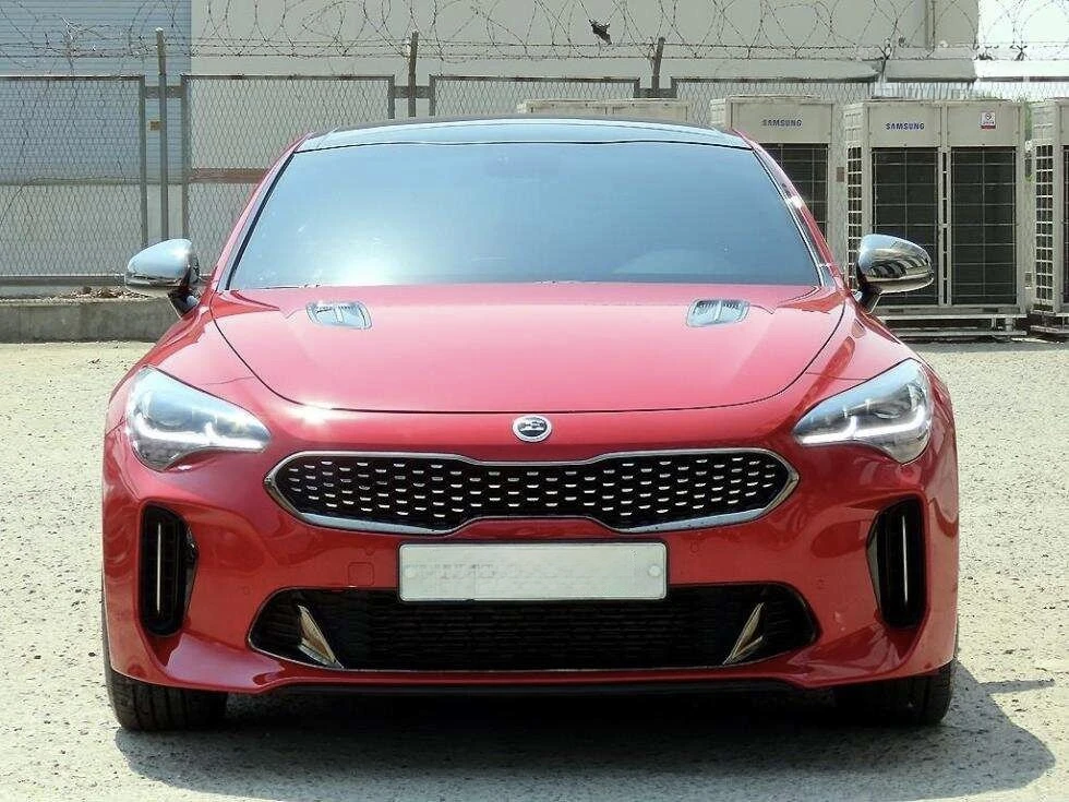 Kia Stinger 2.0 Turbo 4WD Platinum