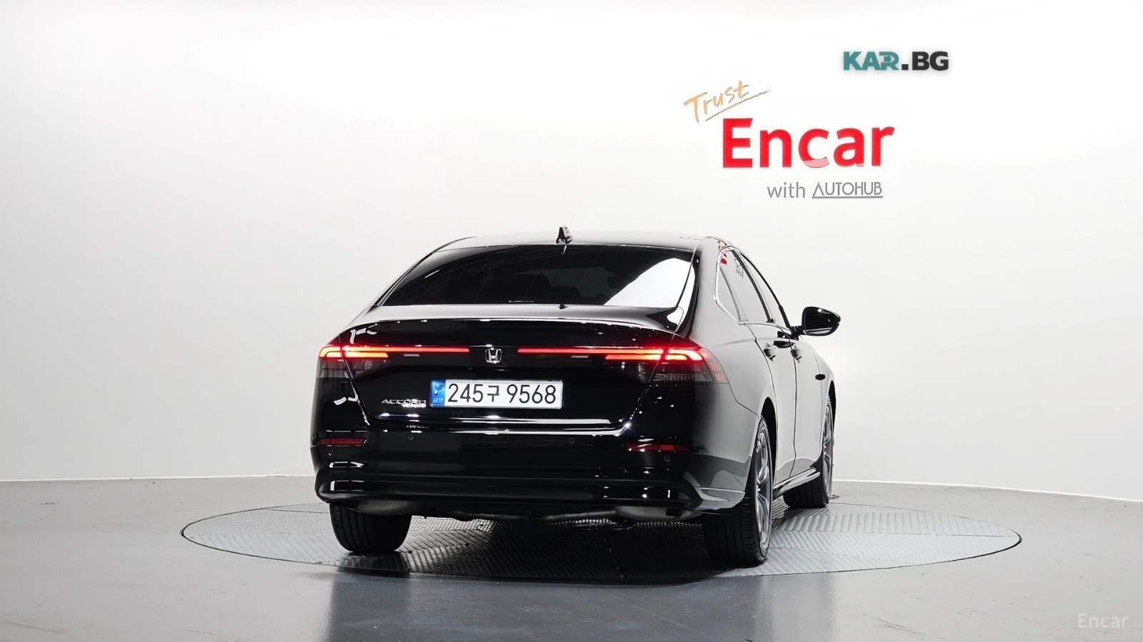 Honda Accord DISTRONIC* ПОДГРЕВ* КАМЕРА* SUNROOF* KEYLESS* , снимка 4 - Автомобили и джипове - 55819925