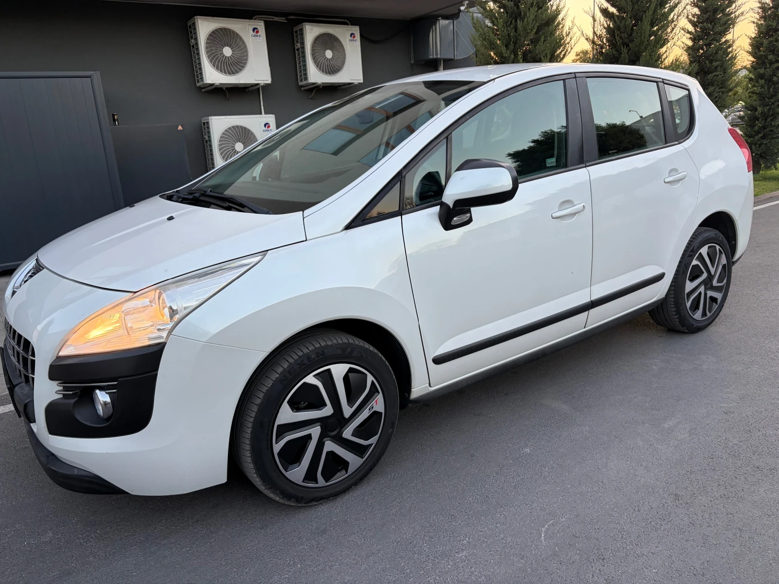 Peugeot 3008 1.6 HDI, снимка 7 - Автомобили и джипове - 56135997