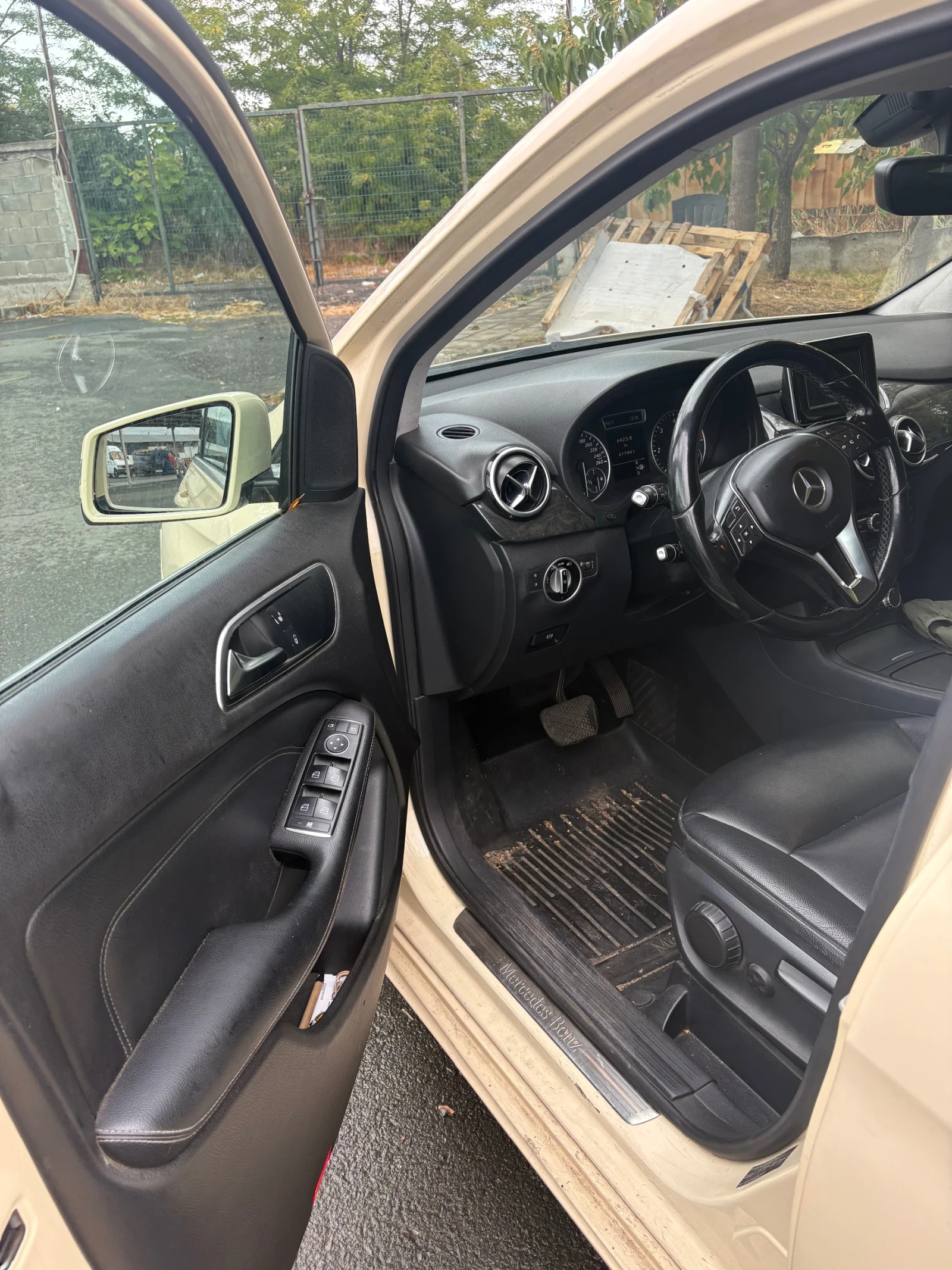 Mercedes-Benz B 180 | Mobile.bg � ����������� 15