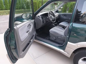 Suzuki Grand vitara 1.6i/4×4/Клима* 97157км!!!! Реални* Теглич* , снимка 7