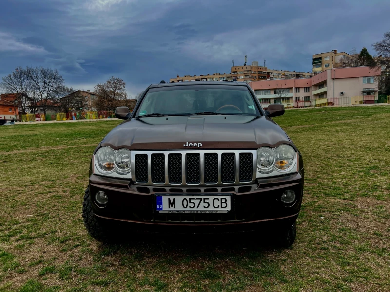 Jeep Grand cherokee HEMI Overland, снимка 2 - Автомобили и джипове - 49507227