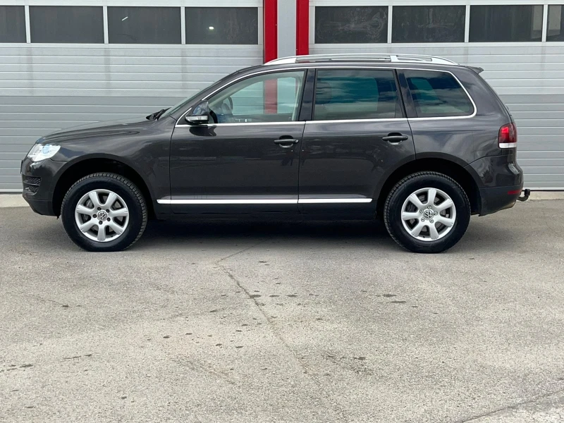 VW Touareg 3.0TDI AUTOMATIK KLIMATRONIK NAVI ЛИЗИНГ!!!, снимка 6 - Автомобили и джипове - 50289698