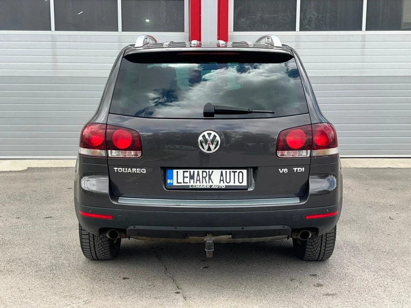 VW Touareg 3.0TDI AUTOMATIK KLIMATRONIK NAVI ЛИЗИНГ!!!, снимка 10 - Автомобили и джипове - 50289698