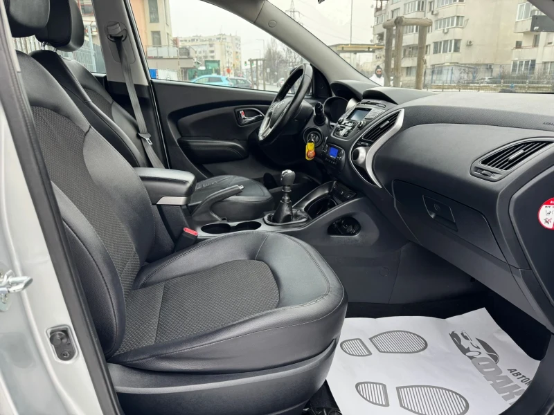 Hyundai IX35 2.0CRDi/4x4/КОЖА, снимка 8 - Автомобили и джипове - 53187097