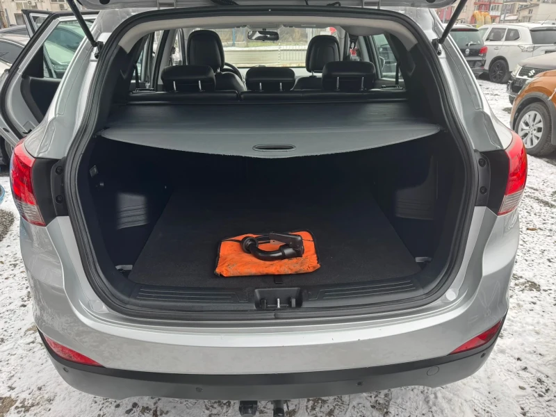 Hyundai IX35 2.0CRDi/4x4/КОЖА, снимка 11 - Автомобили и джипове - 53187097
