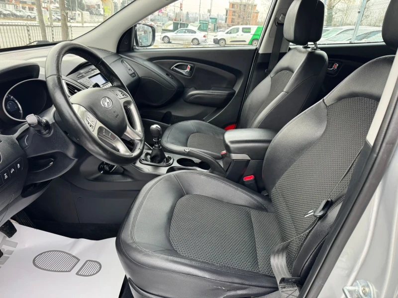 Hyundai IX35 2.0CRDi/4x4/КОЖА, снимка 5 - Автомобили и джипове - 53187097