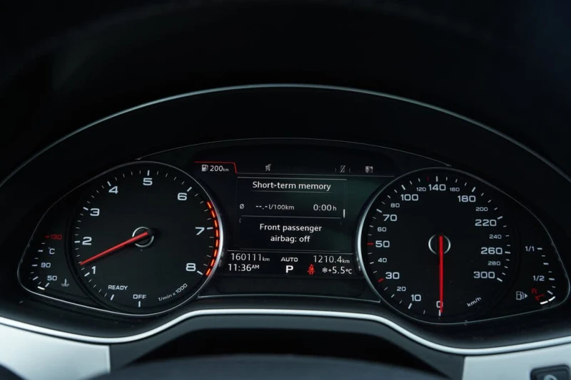 Audi Q7 QUATTRO* KOMFORT* KEYLESS АвтоКредит(ЦЕНА ДО БГ), снимка 9 - Автомобили и джипове - 53435928