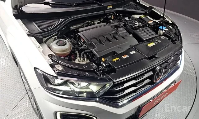 VW T-Roc, снимка 5 - Автомобили и джипове - 54127609