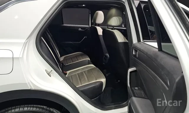 VW T-Roc, снимка 11 - Автомобили и джипове - 54127609