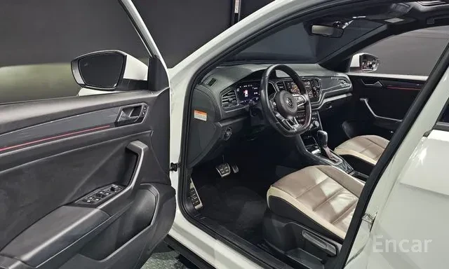 VW T-Roc, снимка 10 - Автомобили и джипове - 54127609