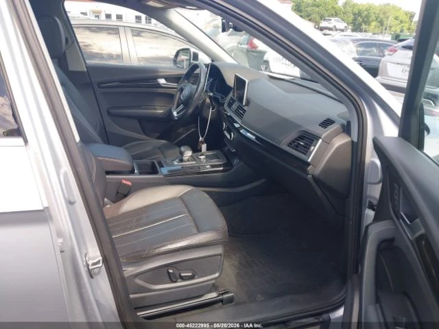 Audi Q5 Premium* Virtual Cockpit* Подгрев* Памет* м.Точки*, снимка 9 - Автомобили и джипове - 54940805