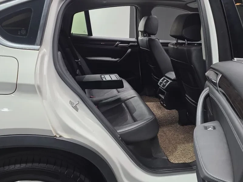 BMW X4 xDrive 20D, снимка 12 - Автомобили и джипове - 55352069