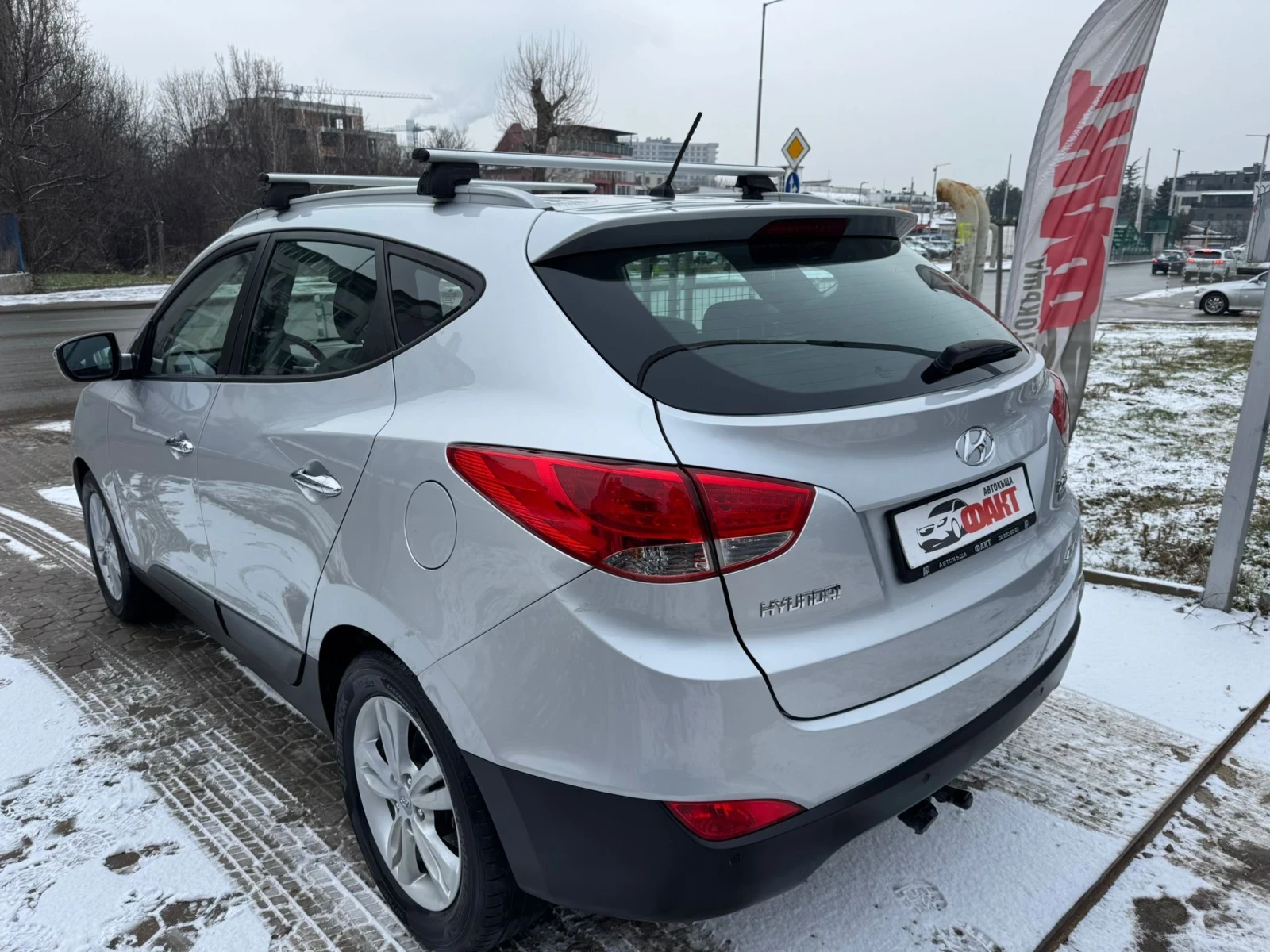 Hyundai IX35 2.0CRDi/4x4/КОЖА - изображение 4
