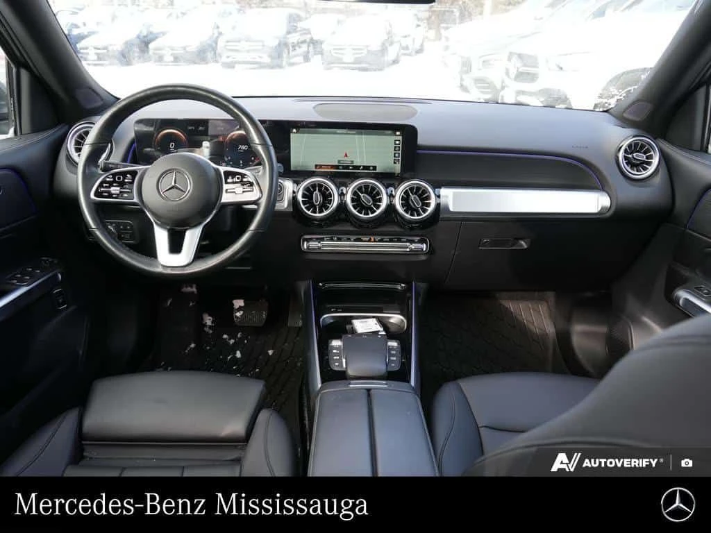 Mercedes-Benz GLB * TECH PKG | PREMIUM PKG * CARFAX * ЦЕНА ДО БГ, снимка 16 - Автомобили и джипове - 53926845