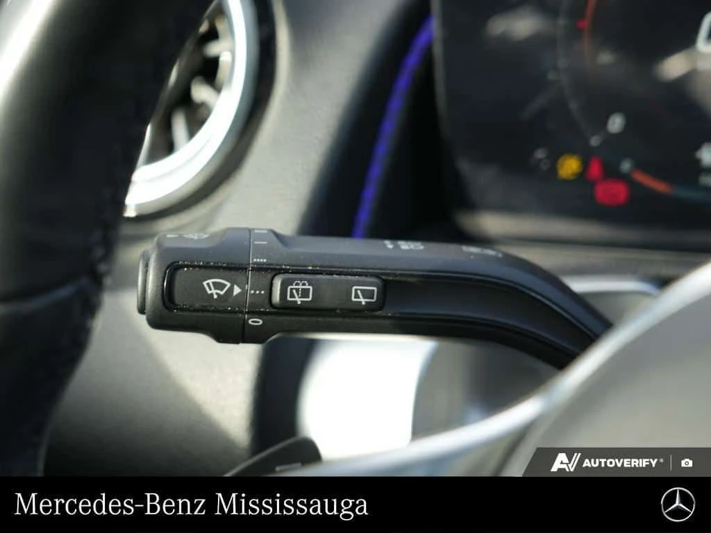 Mercedes-Benz GLB * TECH PKG | PREMIUM PKG * CARFAX * ЦЕНА ДО БГ, снимка 9 - Автомобили и джипове - 53926845