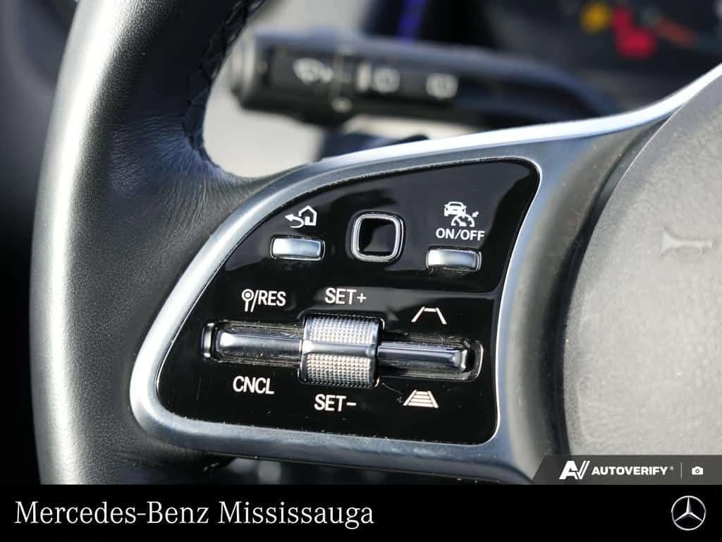 Mercedes-Benz GLB * TECH PKG | PREMIUM PKG * CARFAX * ЦЕНА ДО БГ, снимка 10 - Автомобили и джипове - 53926845