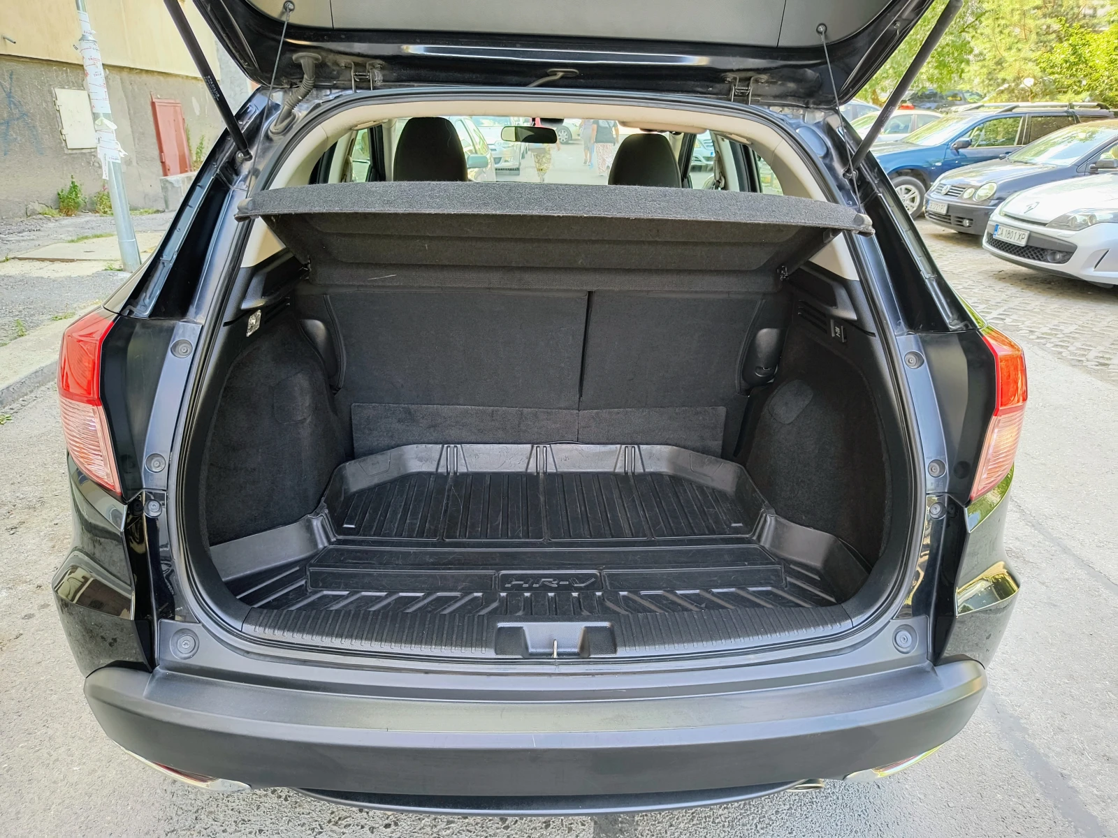 Honda Hr-v 1.6 DTEC/120kc/EURO 6, снимка 14 - Автомобили и джипове - 54055933