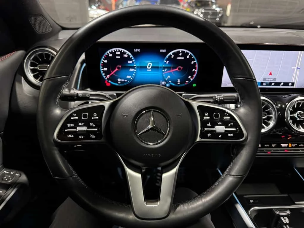Mercedes-Benz GLB * GLB250 4MATIC NAVIGATION PREMIUM SPORT 360 CAM X, снимка 15 - Автомобили и джипове - 54082660