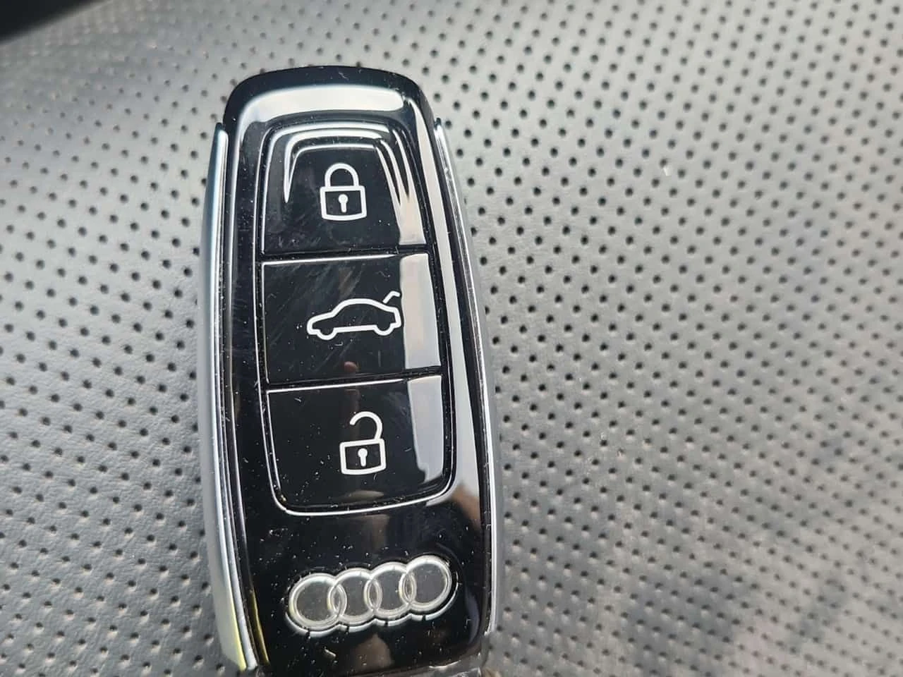 Audi Q8  TECHNIK /DIS/360/MATRIX/B&O/HUD, снимка 8 - Автомобили и джипове - 54134128