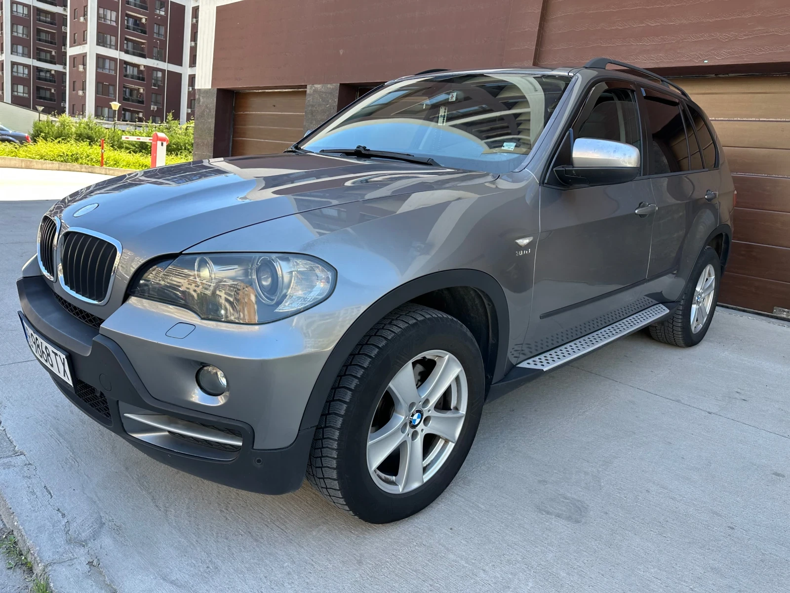 BMW X5 3.0 235