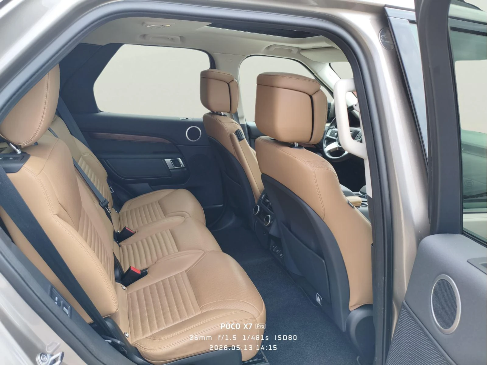 Land Rover Discovery 3.0, снимка 10 - Автомобили и джипове - 54611646