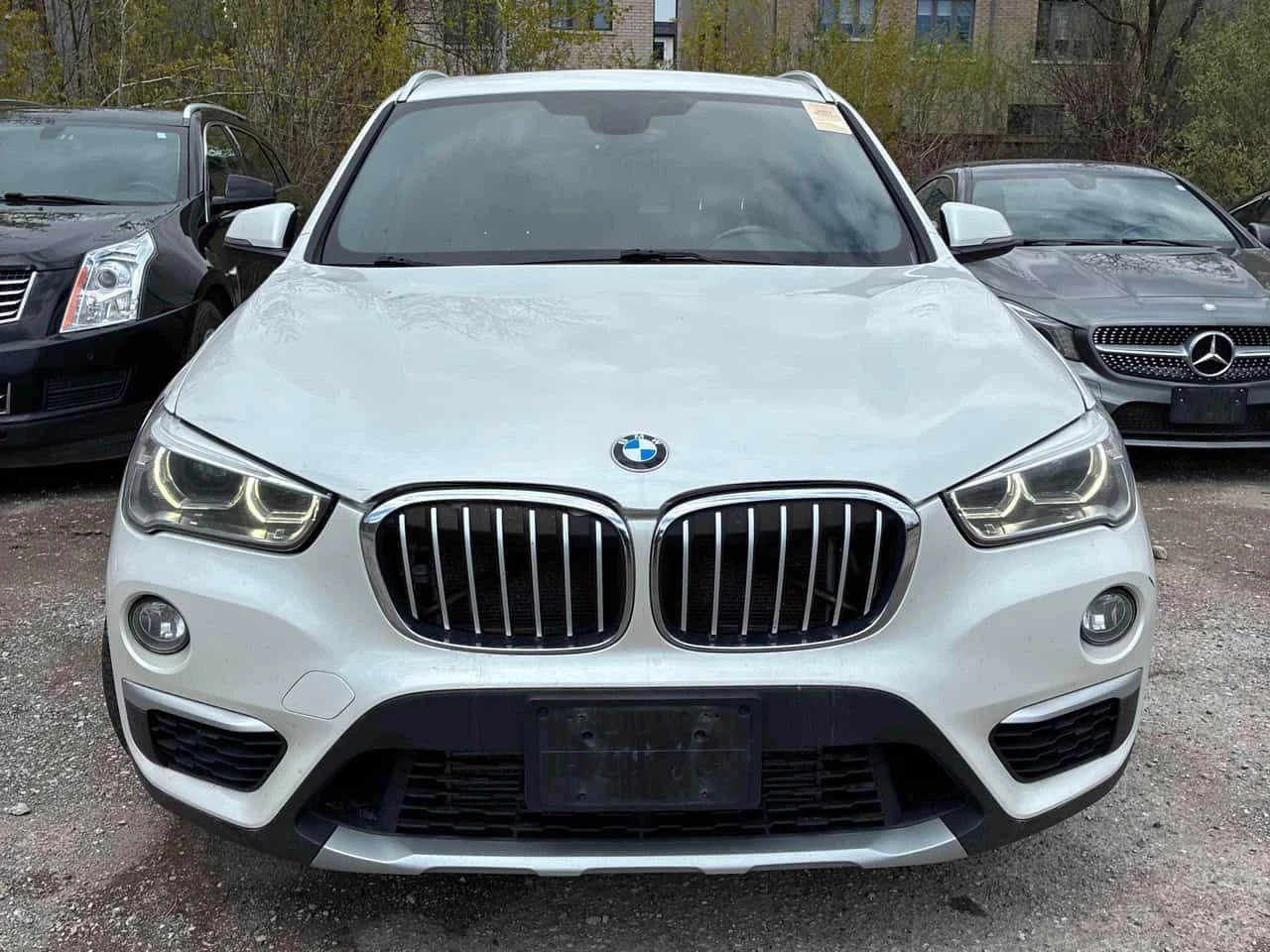 BMW X1 * xDrive28i * КАМЕРА * PANO * H/K * ПОДГРЕВ, снимка 6 - Автомобили и джипове - 54647718