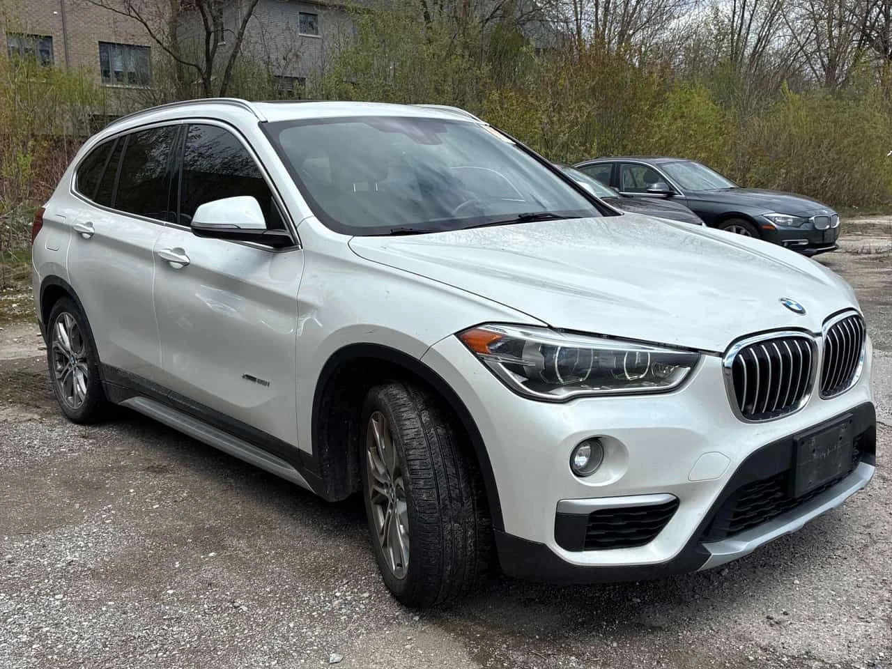 BMW X1 * xDrive28i * КАМЕРА * PANO * H/K * ПОДГРЕВ, снимка 3 - Автомобили и джипове - 54647718