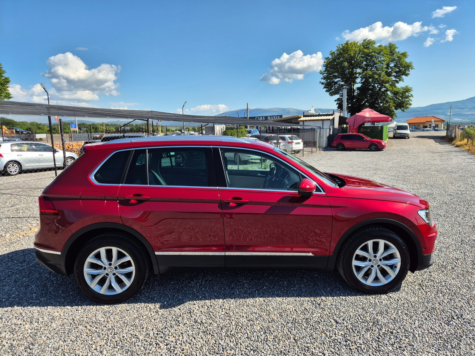 VW Tiguan 2.0TDI* 4-MOTION* AUTOMAT* , снимка 3 - Автомобили и джипове - 55237035