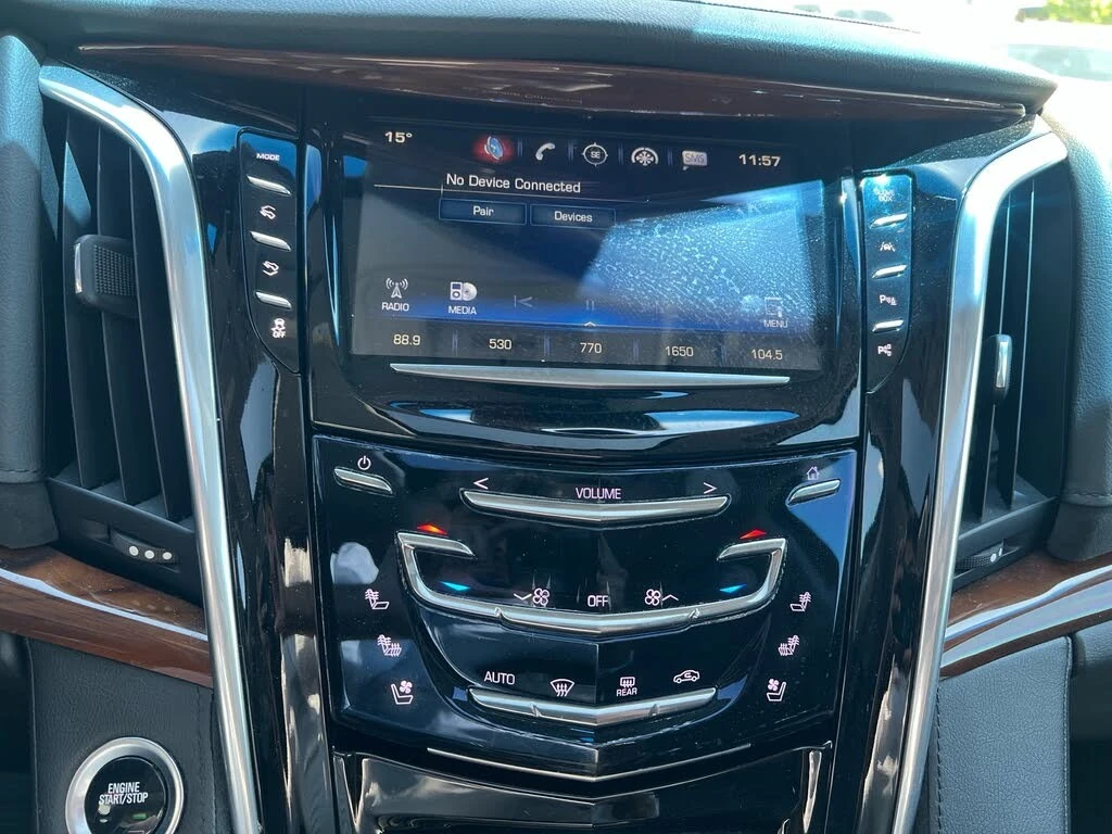 Cadillac Escalade Premium Luxury * 4WD * АвтоКредит * (ЦЕНА ДО БГ), снимка 12 - Автомобили и джипове - 55469015