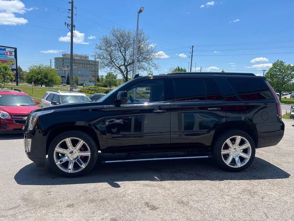 Cadillac Escalade Premium Luxury * 4WD * АвтоКредит * (ЦЕНА ДО БГ), снимка 4 - Автомобили и джипове - 55469015