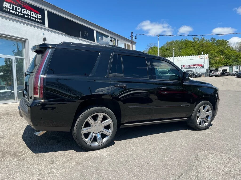 Cadillac Escalade Premium Luxury * 4WD * АвтоКредит * (ЦЕНА ДО БГ), снимка 6 - Автомобили и джипове - 55469015