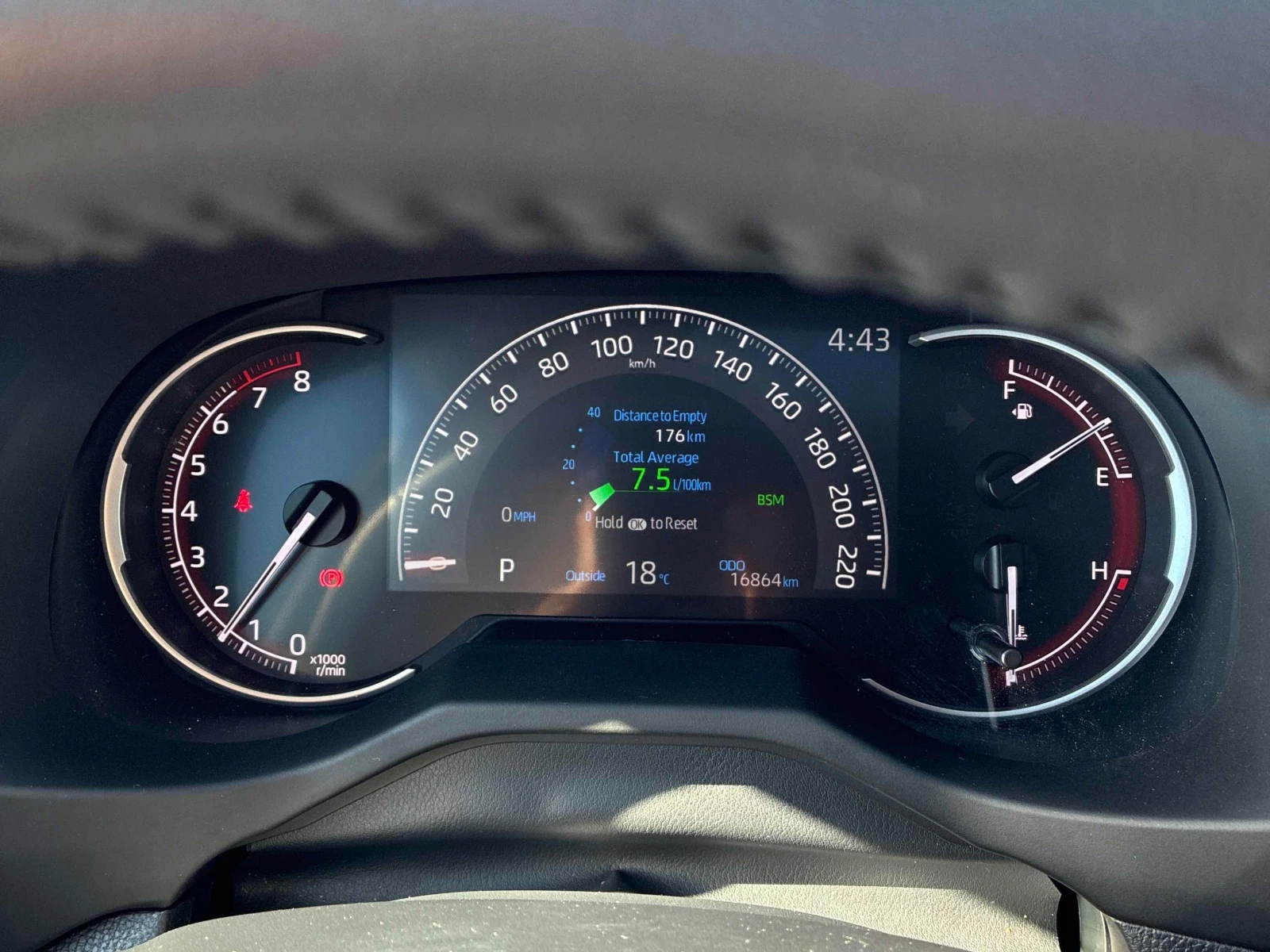 Toyota Rav4 * Trail * АВТОКРЕДИТ БЕЗ ПЪРВОНАЧАЛНА ВНОСКА* , снимка 8 - Автомобили и джипове - 55840117