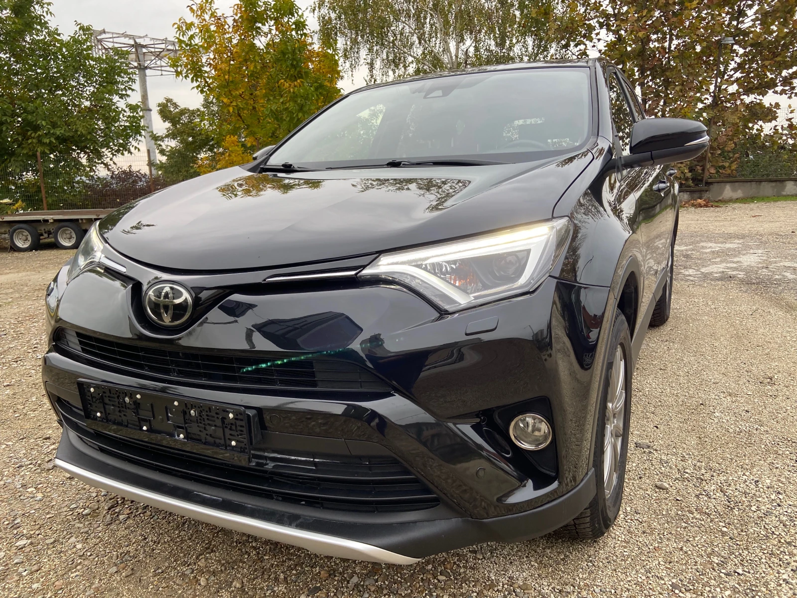 Toyota Rav4 2.0I NAVI Камера Дистроник Keyes 4X4 Швейцария