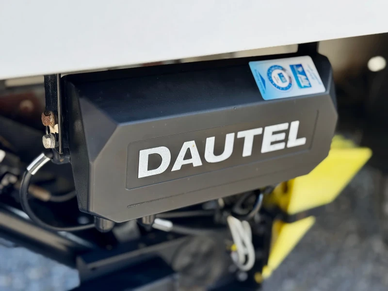 VW Crafter Падащ борд / двойна гума / пълна сервизна история, снимка 6 - Бусове и автобуси - 52155419