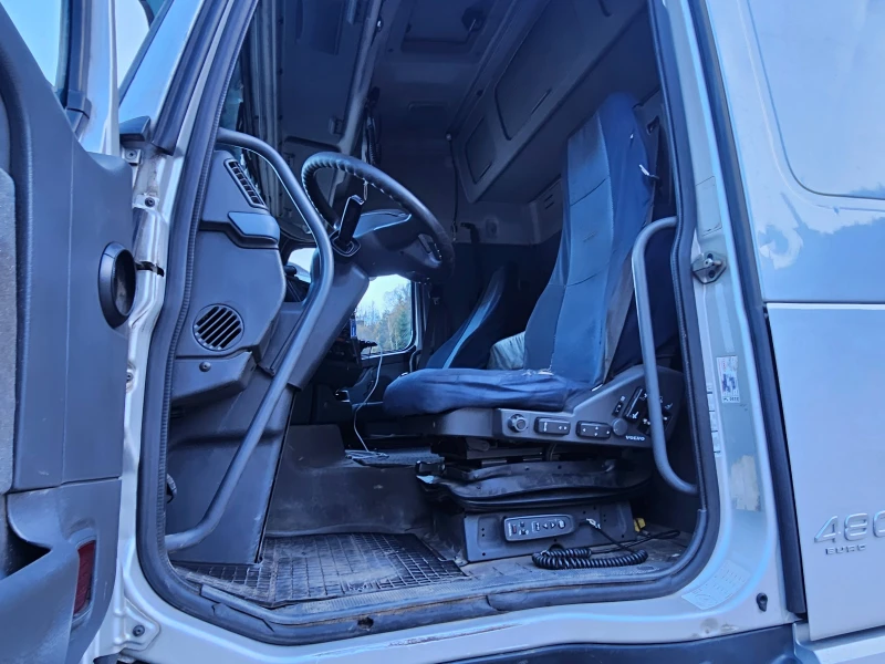 Volvo Fh 12 D13 6x4 PENZ 10000, снимка 7 - Камиони - 52630964
