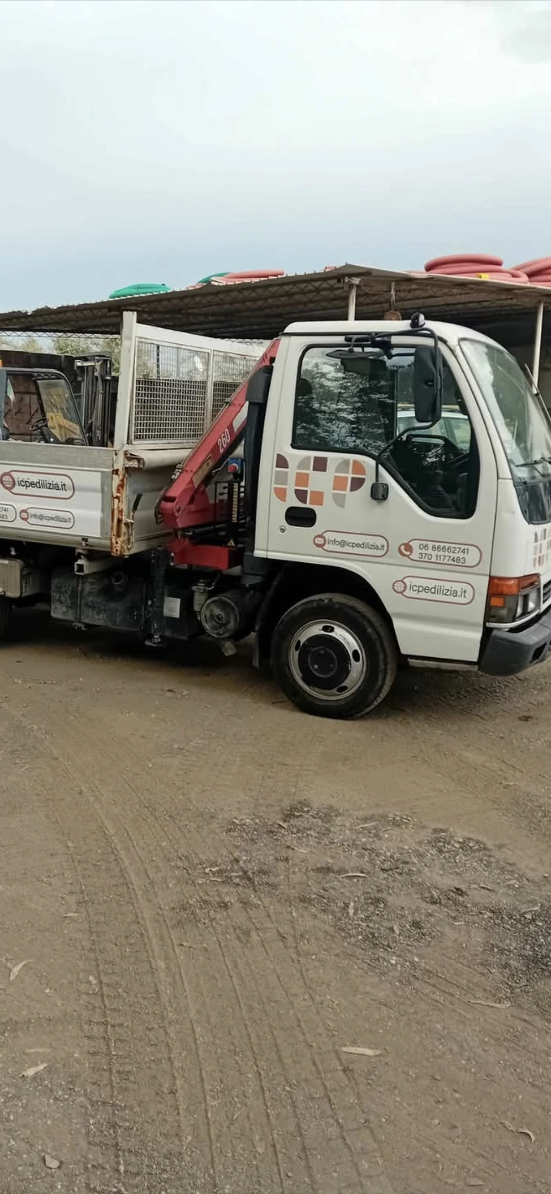 Isuzu Npr 3.0D САМОСВАЛ ТРИСТРАНЕН И КРАН - изображение 2