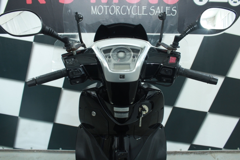Kymco People 300i ABS 2015г., снимка 8 - Мотоциклети и мототехника - 37546753