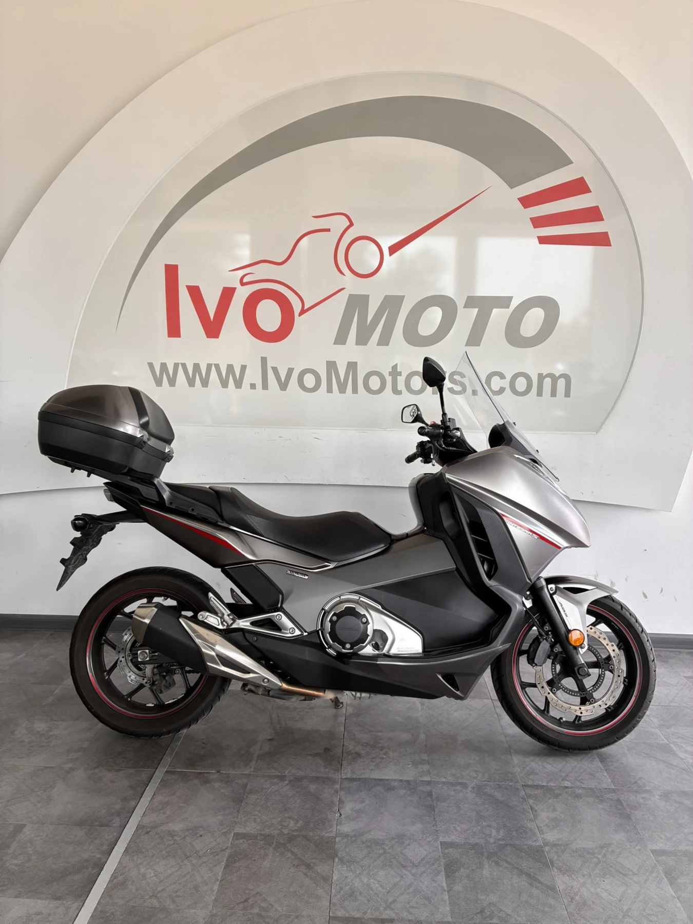 Honda Integra 750