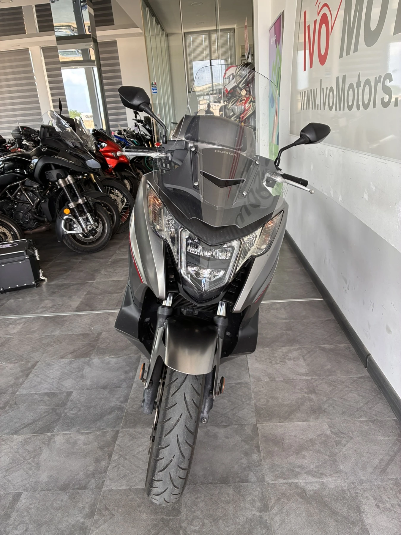 Honda Integra 750, снимка 4 - Мотоциклети и мототехника - 55132971