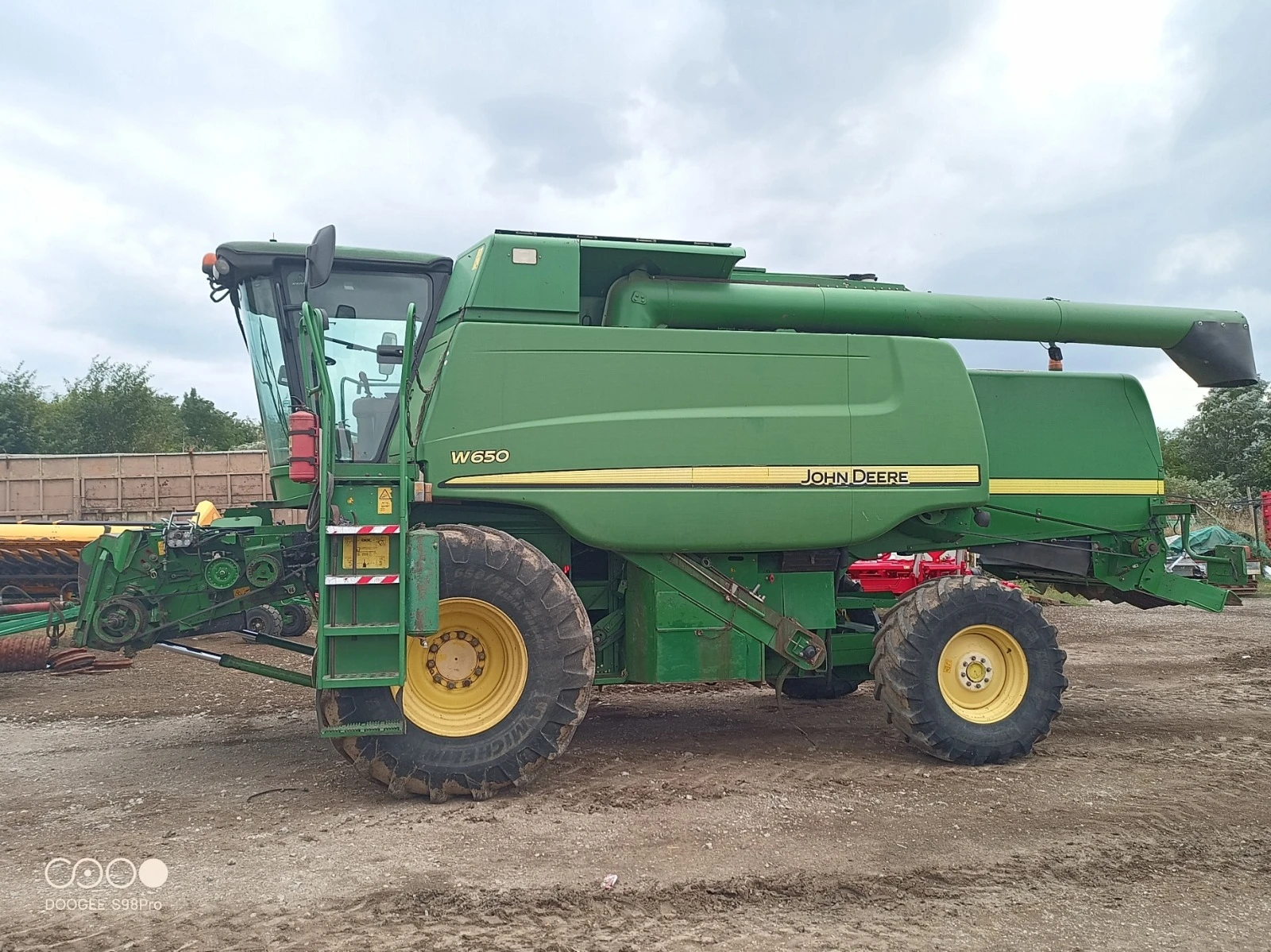 Комбайн John Deere W650 + Хедер и Количка - изображение 3