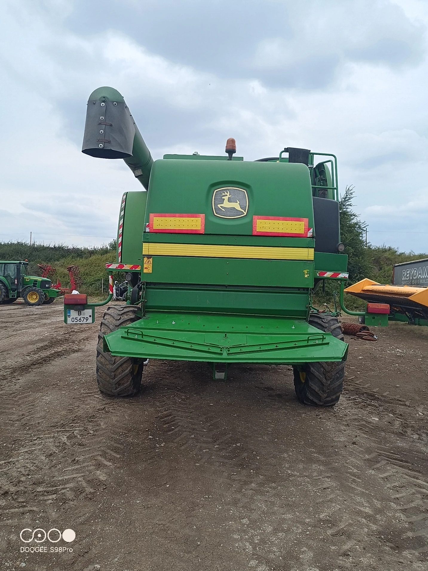 Комбайн John Deere W650 + Хедер и Количка - изображение 2