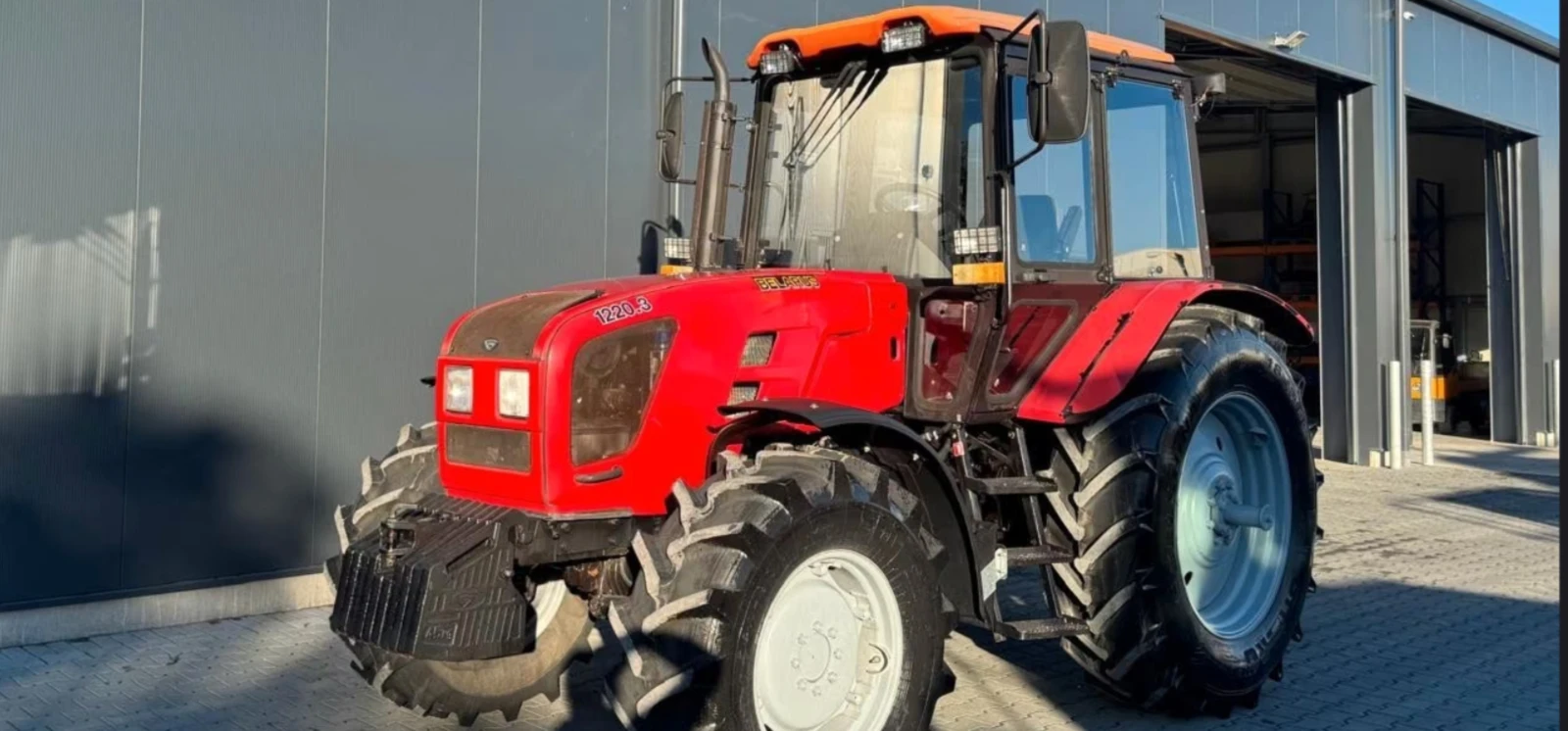 Трактор Беларус 1220.3