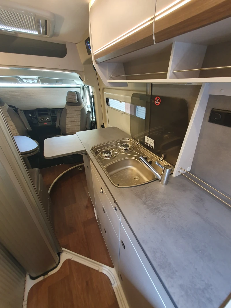 Кемпер Possl Summit Shine 600R Plus* Тента* ALU* Солар* Теглич*, снимка 10 - Каравани и кемпери - 51138349