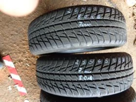 Гуми Зимни 215/65R17, снимка 3