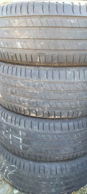 Гуми Летни 235/55R19, снимка 1