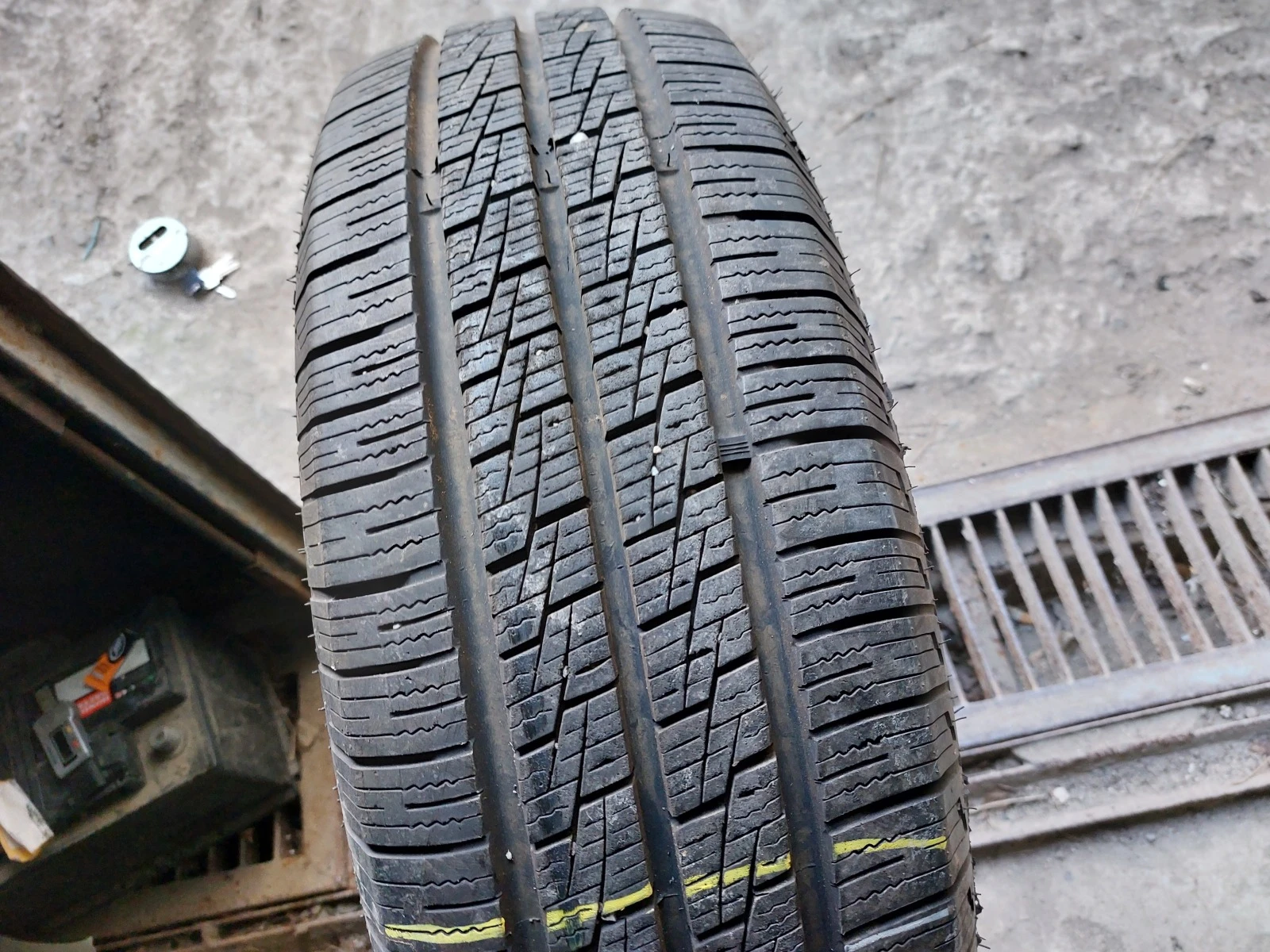 ���� 215/70R15 | Mobile.bg � ����������� 1