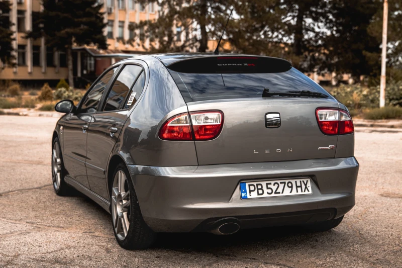 Seat Leon 1.8T , снимка 10 - Автомобили и джипове - 47501281