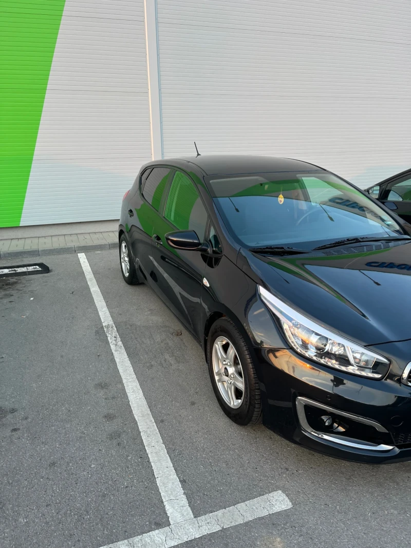 Kia Ceed, снимка 4 - Автомобили и джипове - 47732808