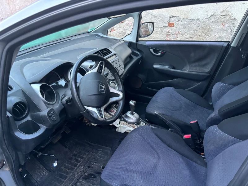 Honda Jazz 1.4i, снимка 3 - Автомобили и джипове - 48406637